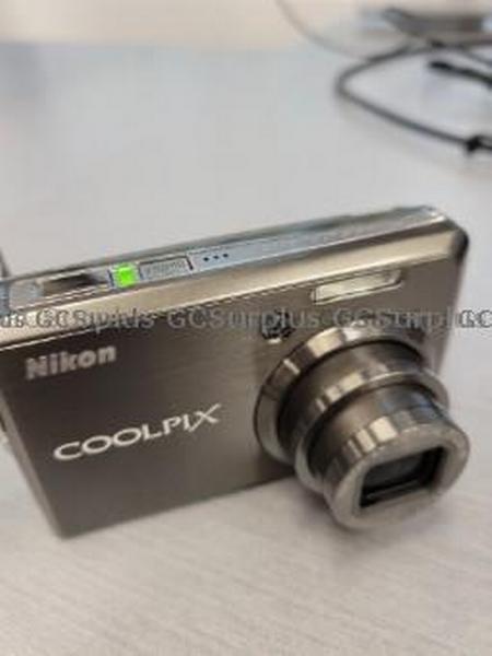 Picture of Nikon Coolpix S600 10 MP Digit