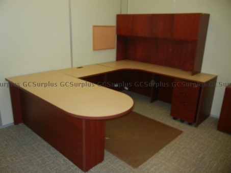 Picture of U Shaped Desk with Hutch and C