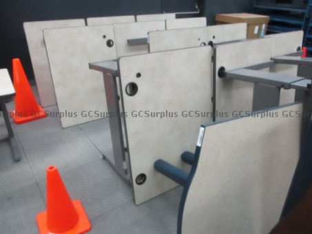 Picture of Used Adjustable Work Tables