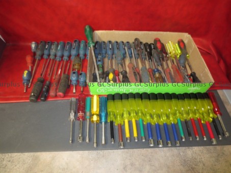 Picture of Lot of Assorted Screwdrivers