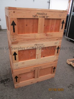 Photo de 3 caisses de rangement en bois