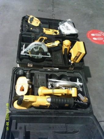 Photo de Jeux d'outils Dewalt - vendus 