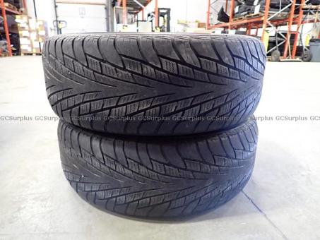 Picture of 2 Maxxis Victra SUV Tires - 23