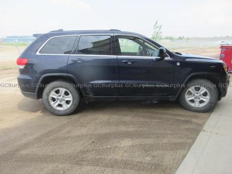 Picture of 2014 Jeep Grand Cherokee Lared