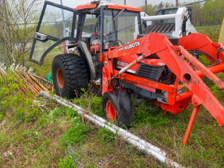 Picture of Kubota Tractor - Sold for Part