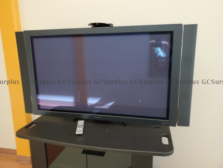 Picture of Sony TV Monitor and Stand
