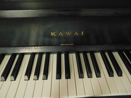 Picture of Kawai UST-7 Satin Ebony Piano 