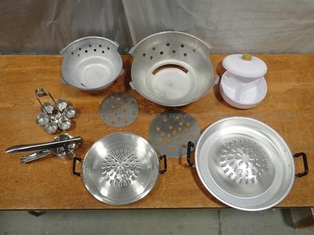 Picture of Assorted Household Cookware
