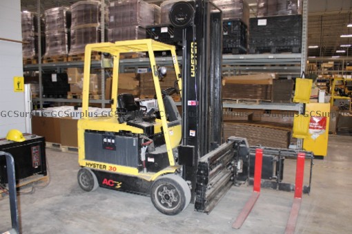 Picture of Electric Truck Lift with Charg