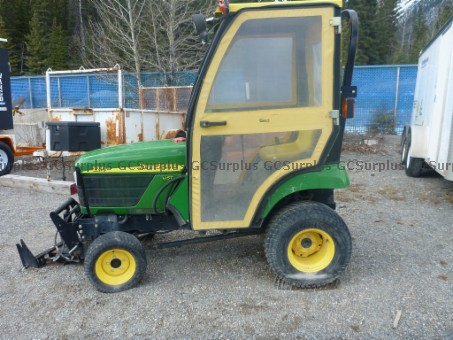 Picture of 2005 John Deere HST 2210 Tract