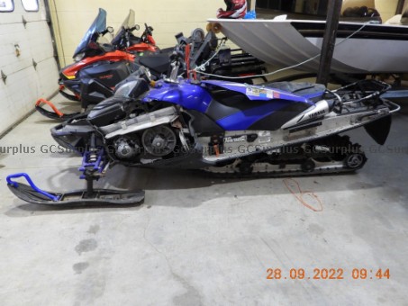 Picture of 2005 Yamaha Apex Mountain RX10