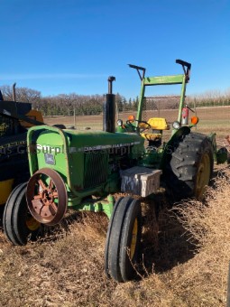 Picture of John Deere Tractor and Front E