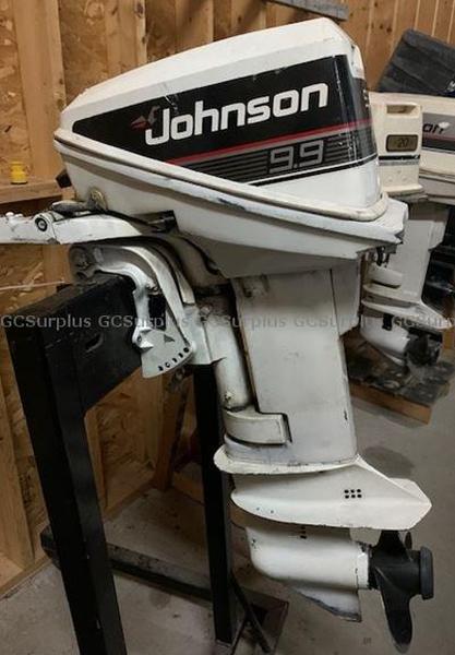 Picture of Lot of 3 Johnson Outboard Moto