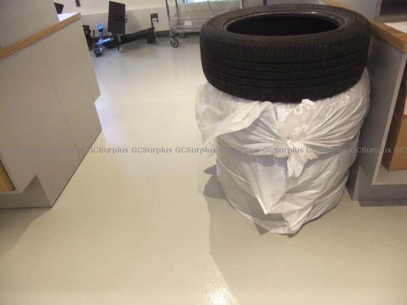 Picture of Bridgestone P225/55R18 Tires