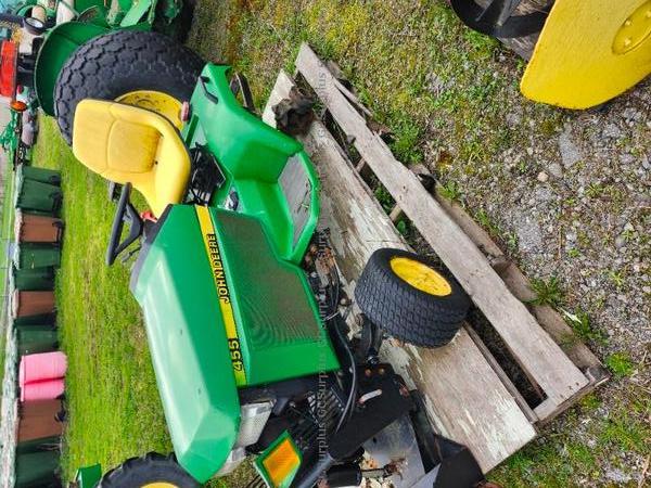 Picture of John Deere 455 Tractor