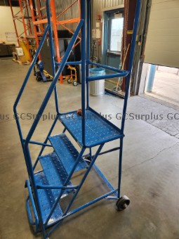Picture of 4-Step Warehouse Ladder