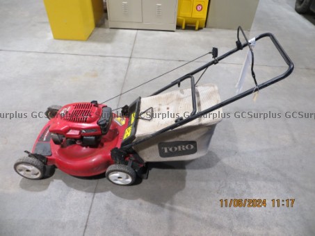 Picture of 22'' Toro Recycler Lawnmower