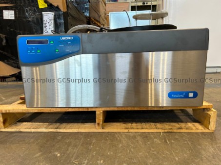 Picture of Labconco Benchtop Freeze Dryer