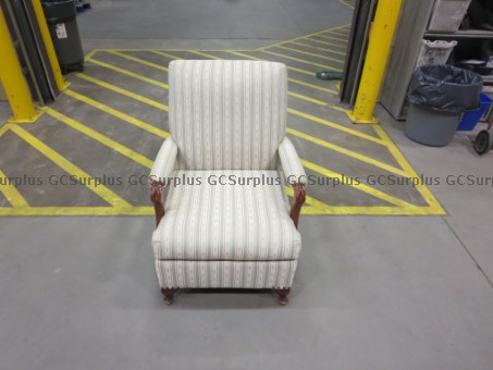 Picture of 4 Single Sofa Chairs - Lot #2