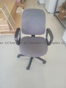 Picture of 6 Office Chairs