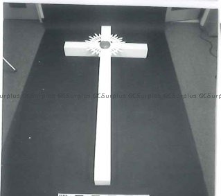 Picture of Large Wooden Cross with Heart 