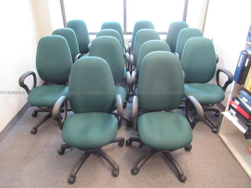 Photo de Lot de fauteuils de bureau
