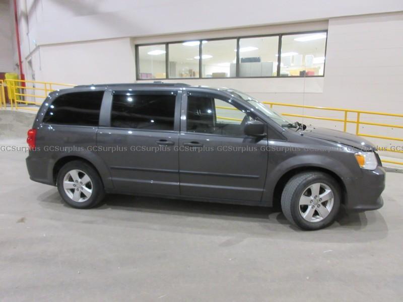 Picture of 2017 Dodge Grand Caravan SE