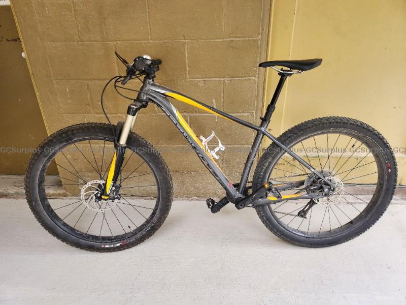 Picture of 2016 Specialized Fuse Medium F