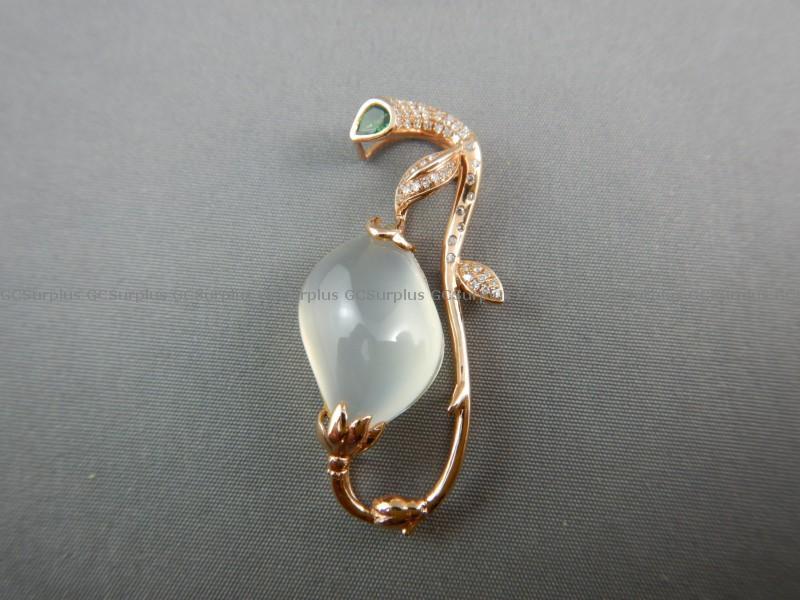 Picture of 18 kt Rose Gold White Chalcedo