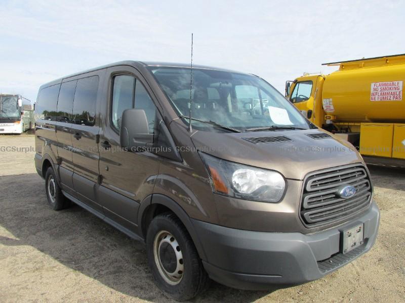 Photo de Ford Transit 150 Wagon XL, 201