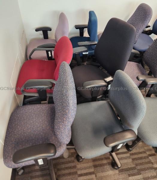 Photo de Lot de 11 chaises de bureau