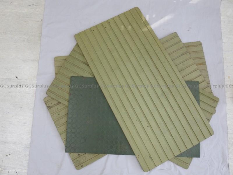 Picture of Lot of Workshop Mats