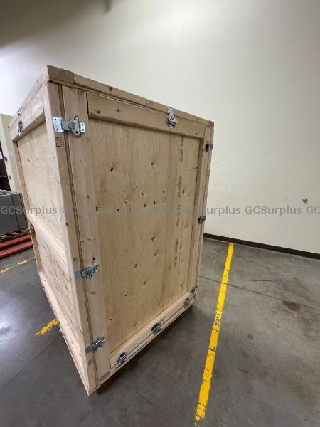 Photo de Caisse en bois isolée