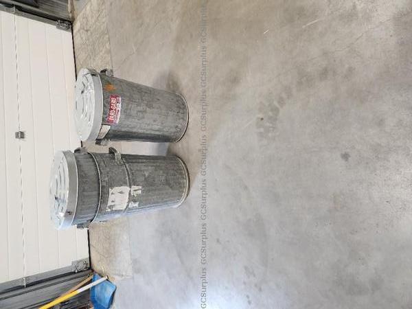 Photo de Poubelles