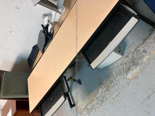 Photo de Poste de travail pour deux per