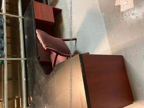 Photo de Mobilier de bureau varié