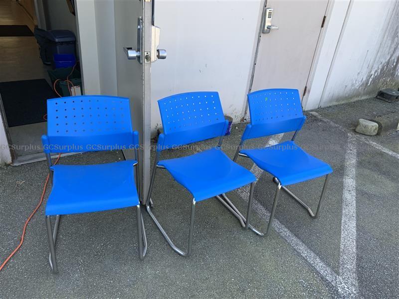 Photo de Chaises empilables