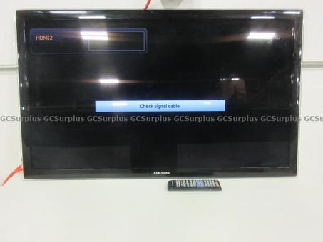 Picture of 40'' Samsung Flat Screen TV