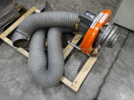 Picture of Exhaust Station with Hose