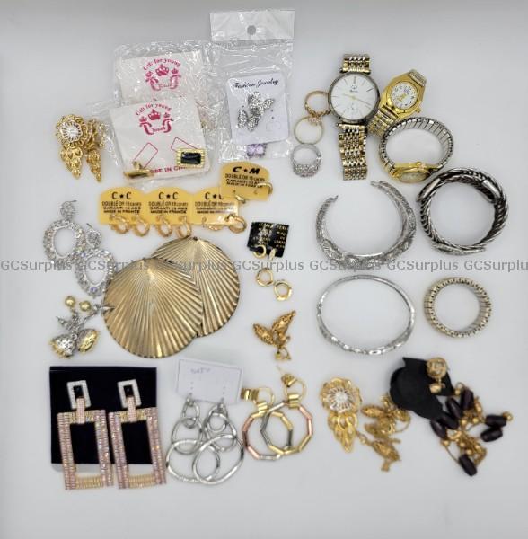 Picture of Lot of Costume Jewelry
