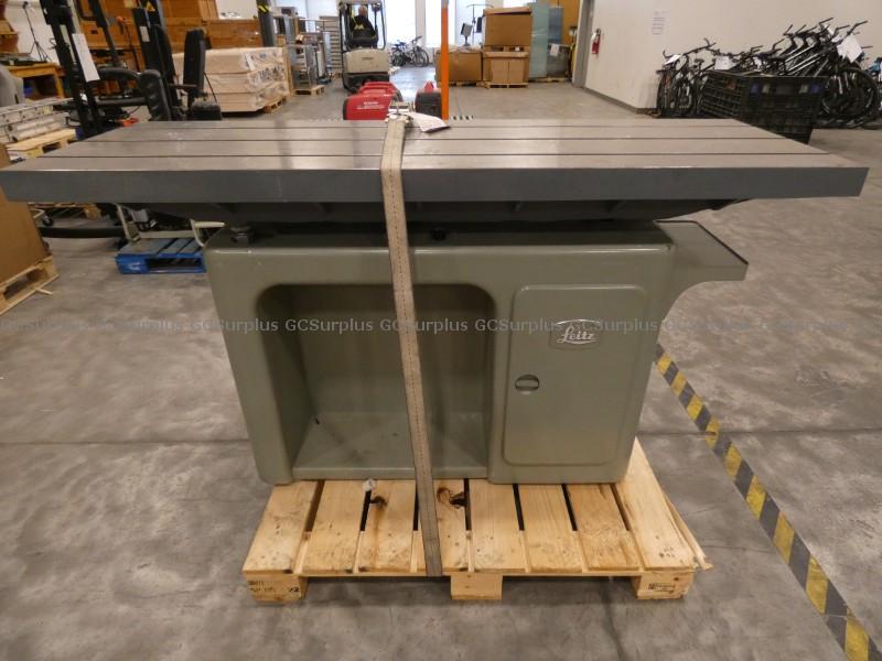 Picture of Leitz Anti-Vibration Table