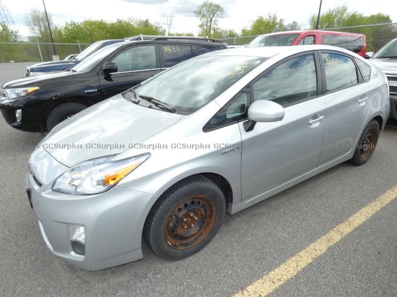 Picture of 2010 Toyota Prius V Hybrid