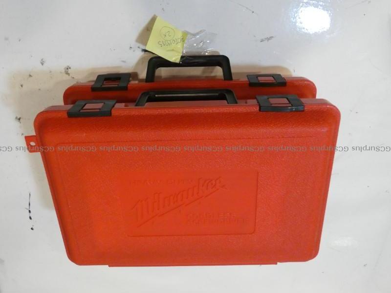 Picture of 2 Milwaukee Screwdriver Kits