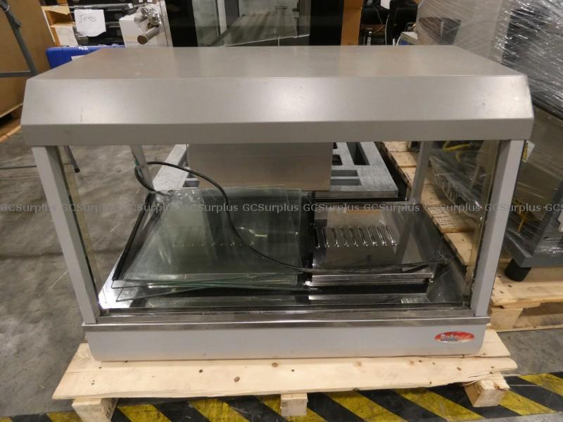Picture of BakeMax BMCSC05 Display Case