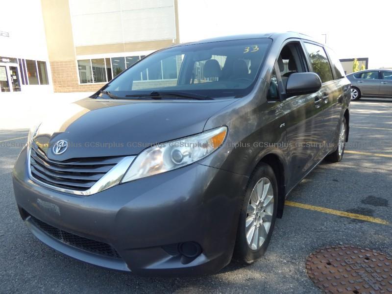 Photo de 2016 Toyota Sienna (95229 KM)