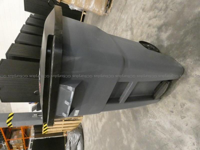 Picture of Brute Rubbermaid Step-On Trash