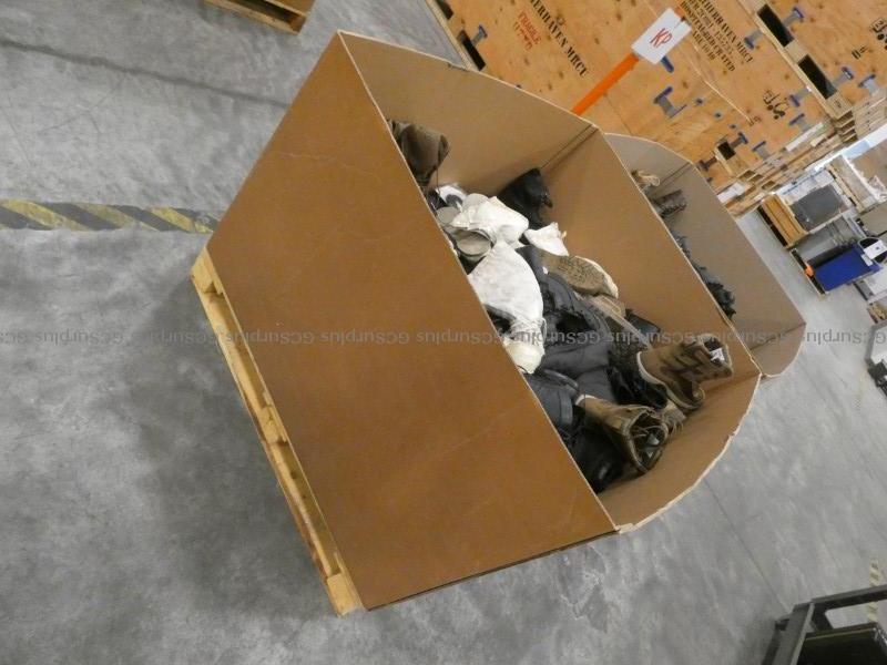 Photo de Rebuts de chaussures militaire