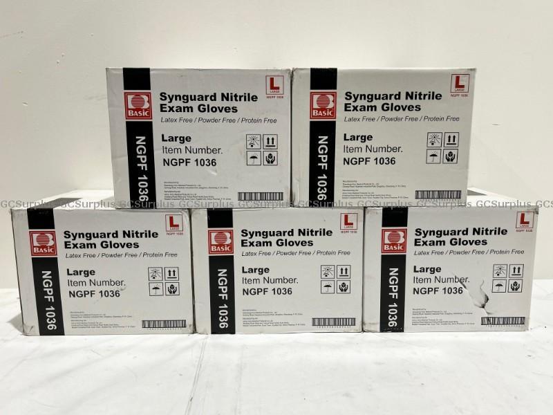 Photo de Gants d'examen en nitrile Basi